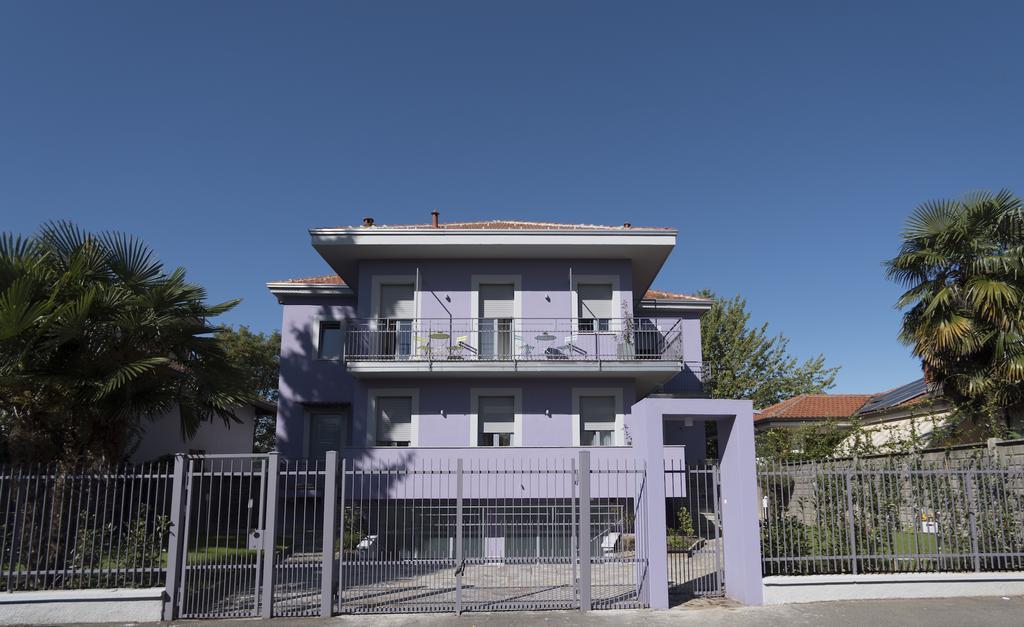La Maison Extravagante Saronno Exteriör bild