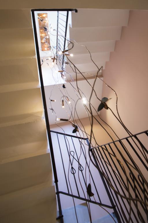 La Maison Extravagante Saronno Exteriör bild