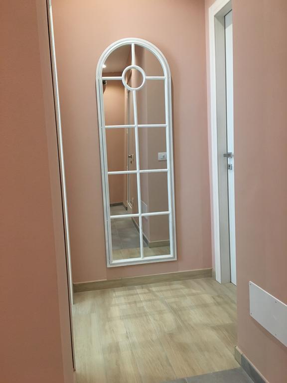 La Maison Extravagante Saronno Exteriör bild