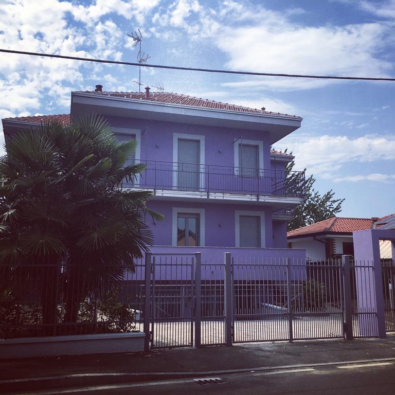 La Maison Extravagante Saronno Exteriör bild
